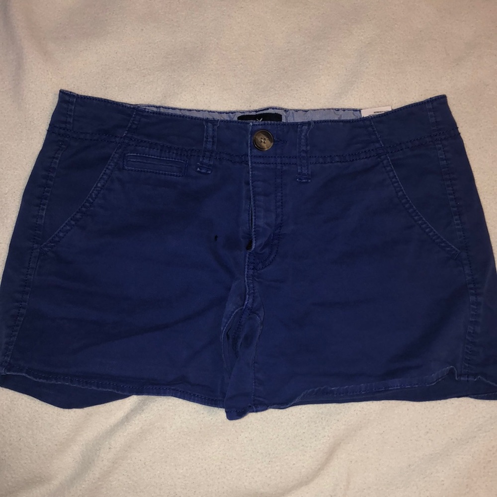 American Eagle khaki shorts